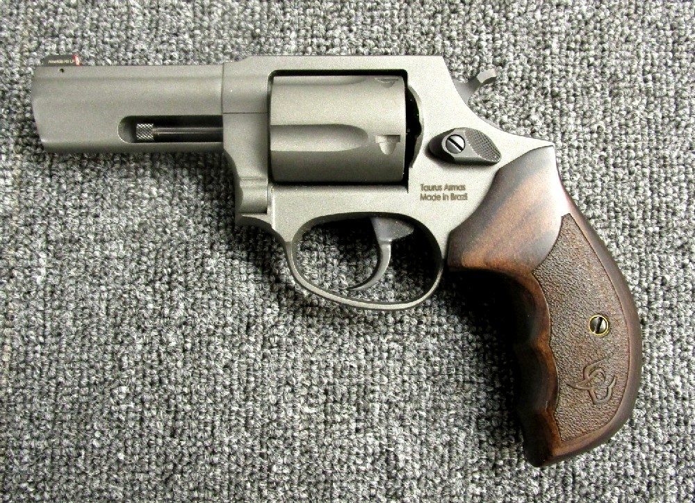 Taurus 605 38 Special/357 Mag, 3" Barrel, Altamont Wood Grip, Tungsten Gray Cerakote, 5rd