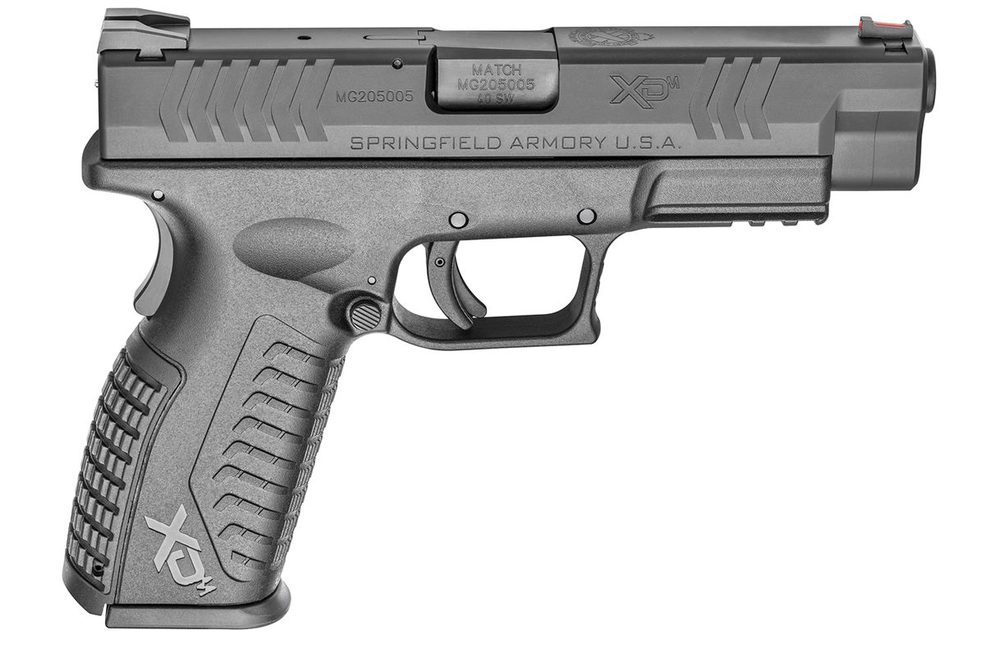 XDM 40 S&W 4.5 Full-Size Black Essentials Package